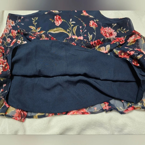 NWT Patrons of Peace Floral Print Tank Top Blouse w/ Ruffle Hem, Sz Medium. - Picture 10 of 12